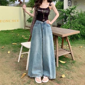 Real shot of retro high waist wide-leg jeans for women in spring and summer loose slim and lazy drooping floor trousers